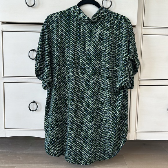 Cabi Top - Picture 4 of 6